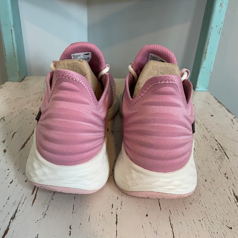 New Balance x FIGS Fresh Foam Roav V1 Pink Athletic Sneakers MROAVPR Womens 8.5 - Picture 5 of 9